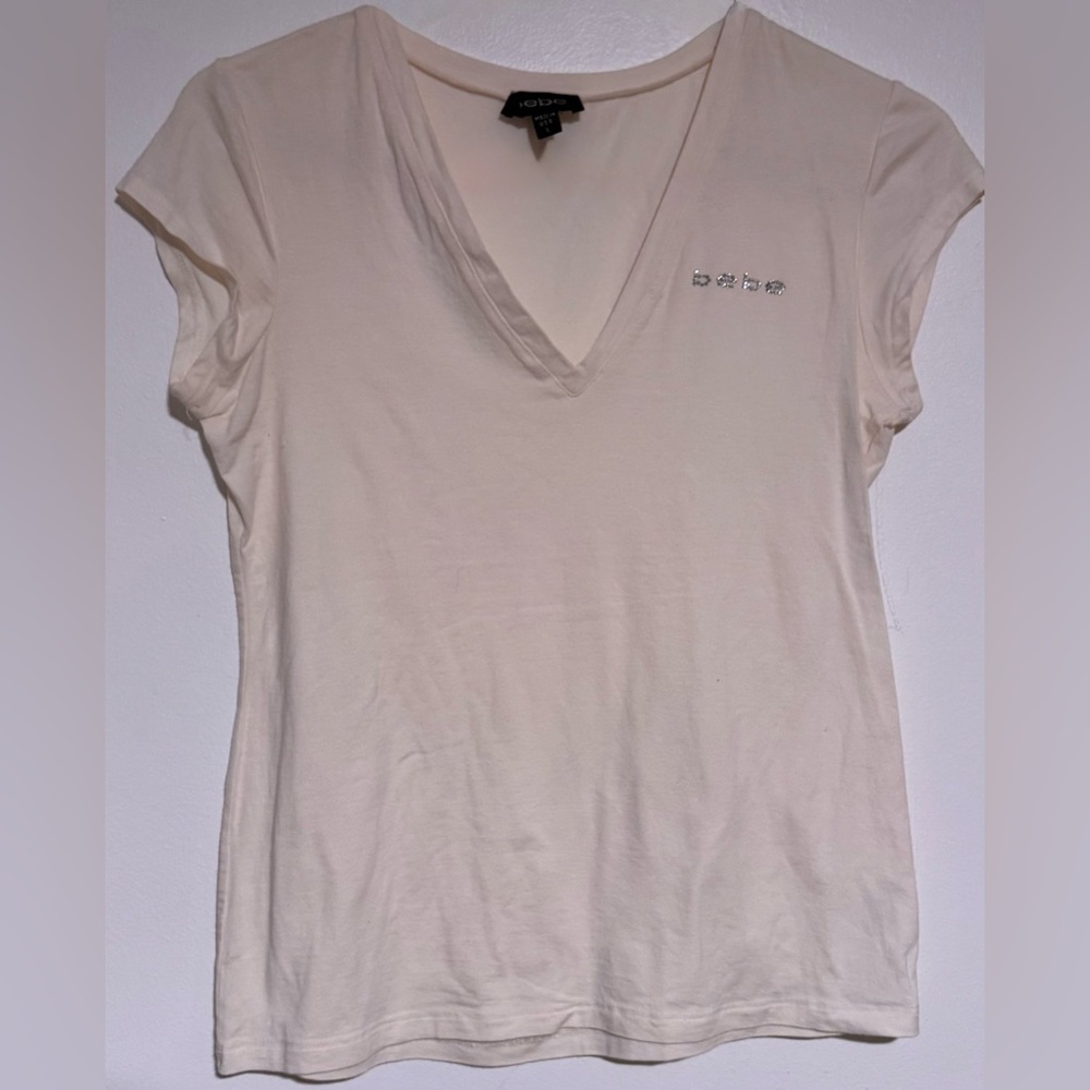bebe. Elegant Cream V-Neck Women’s Top